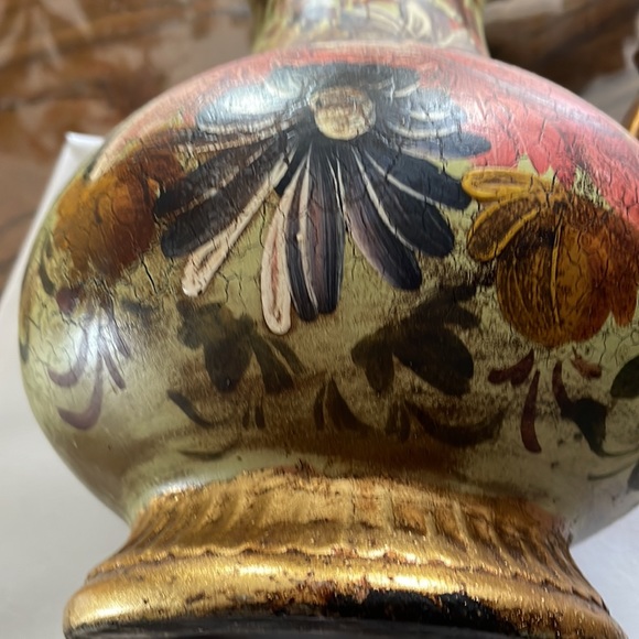Vintage Hand Paint Vase. - Picture 6 of 7